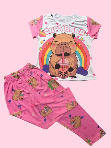 Pijama Capybara Arcoíris Pijama Capybara Arcoíris