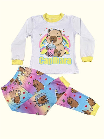 Pijama Capibara Colorido